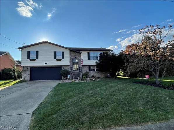 825 George St, Belpre, OH 45714