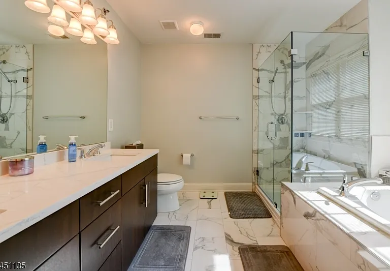 50 Bloomfield Ave #50 — Photo 14