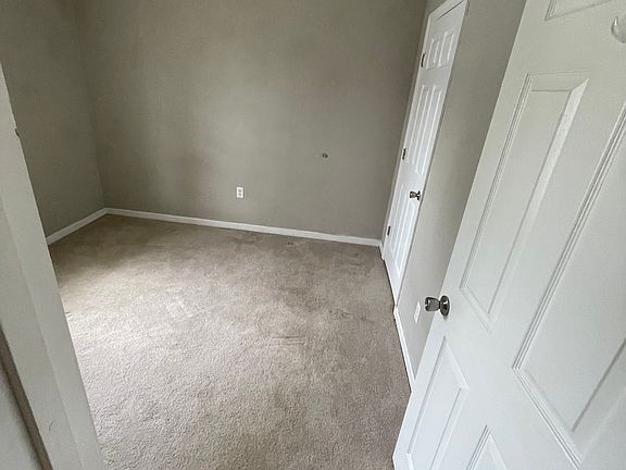 4th image of 615 S Burwell Ave