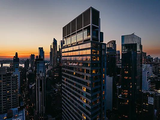 1st image of 25 W 28th St Penthouse 43A