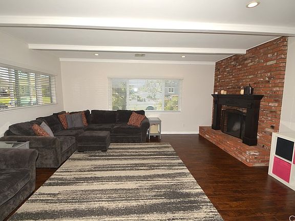 5th image of 5102 Scott St