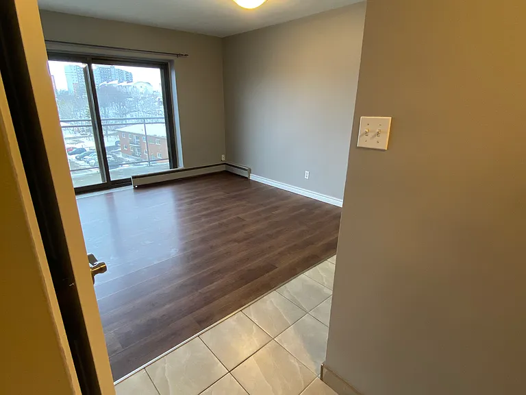 1720 Paris St — Photo 20