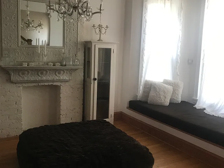 2113 W Walton St #1 — Photo 9