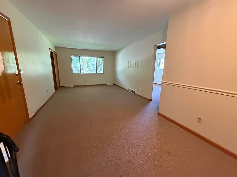29245 Hufford Rd #5 — Photo 2