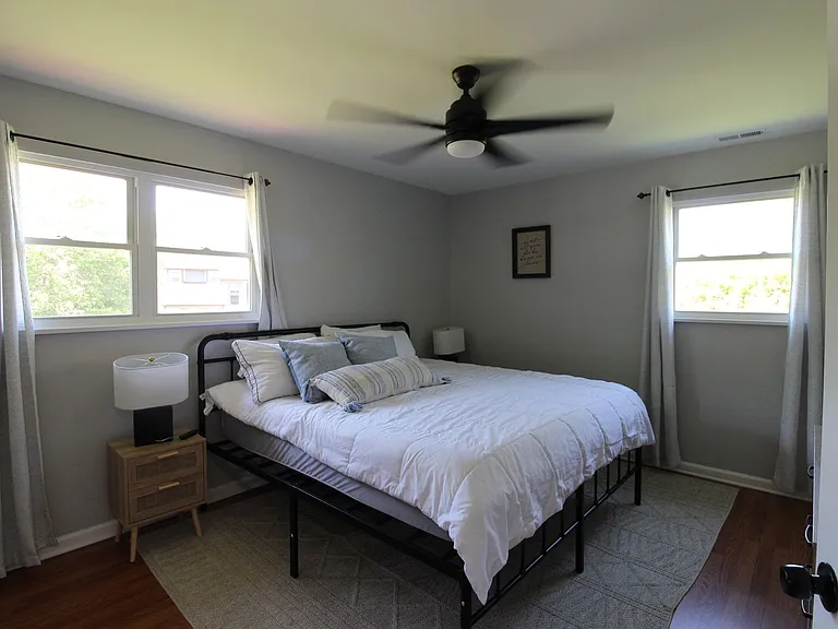 221 Alleghany Dr — Photo 5