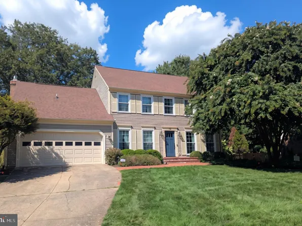 12 Teasdale Ct, Sterling, VA 20165