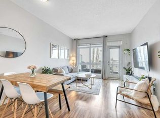 148 N Rockyledge Vw NW #13, Calgary, AB T3G5Y4