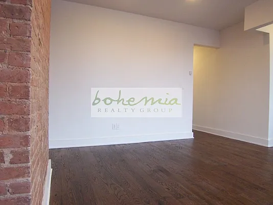 Rented by Bohemia Realty Group | media 7