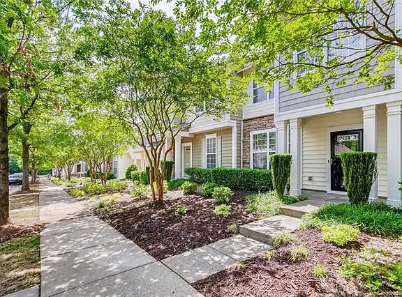 2nd image of 8037 Lynwood Sq #Townhouse