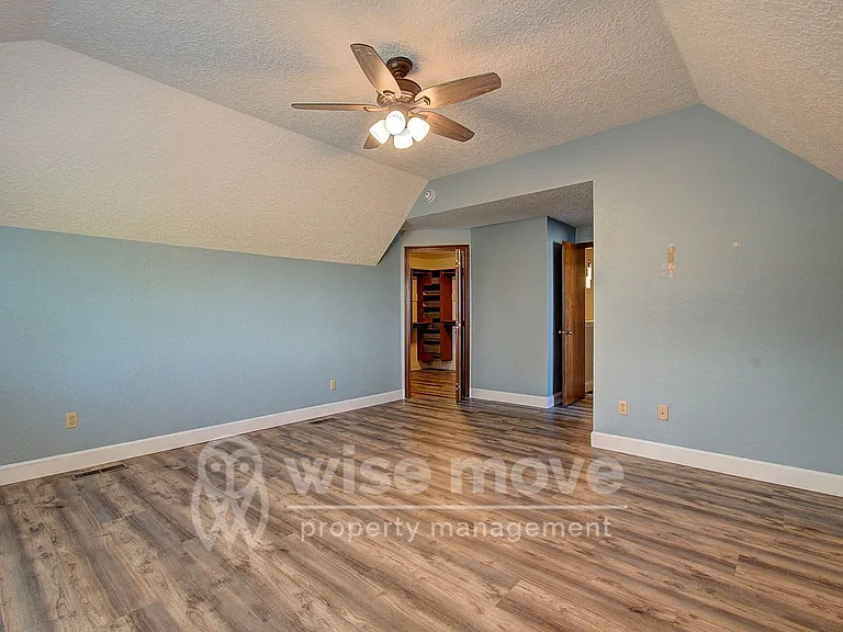 4001 NW 127th St — Photo 27
