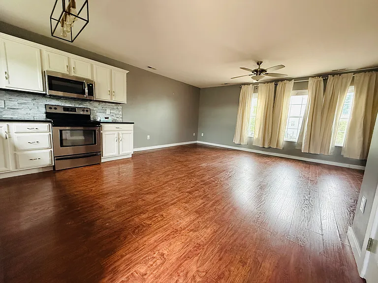 1733 SW 32nd Ln — Photo 6