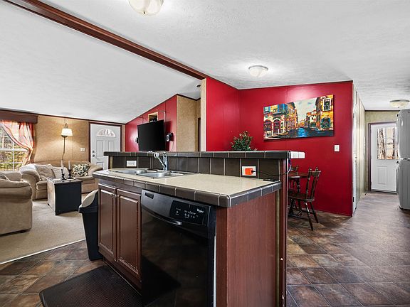 5th image of 21 Julia Avenue