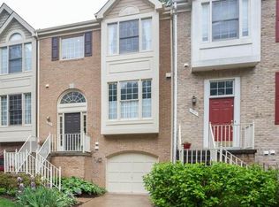 1376 Heritage Oak Way, Reston, VA 20194