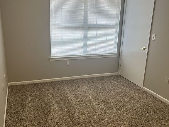 4th image of 3900 Taggart Dr #202