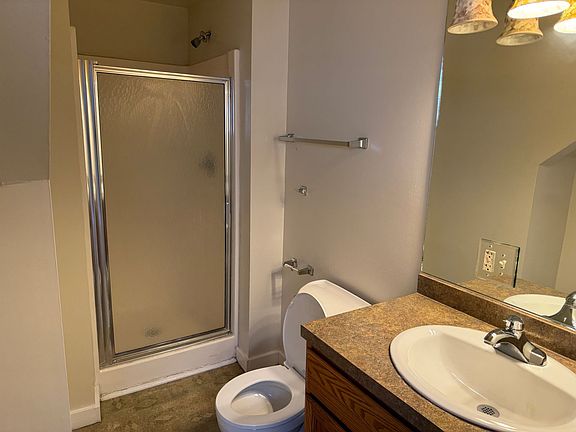 4th image of 211 Tompkins St APT 3