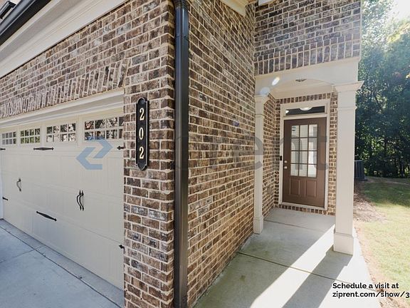 5th image of 202 Braemore Mill Dr