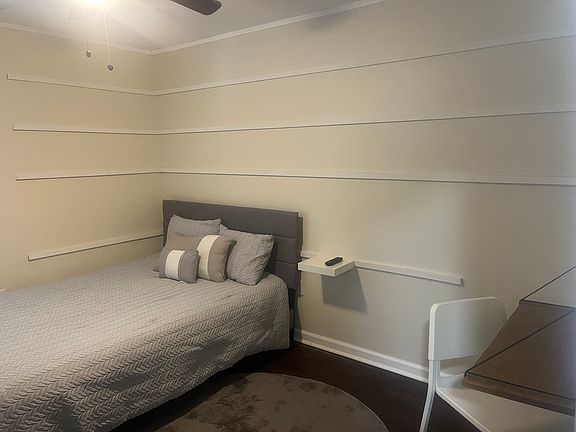 3rd image of 1721 Beechwood Blvd SW #6