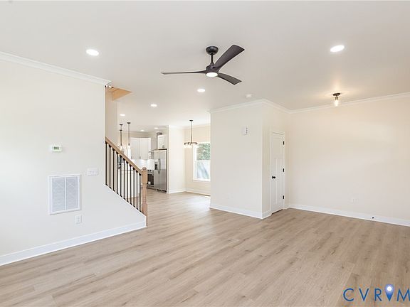 5th image of 723 Harding St