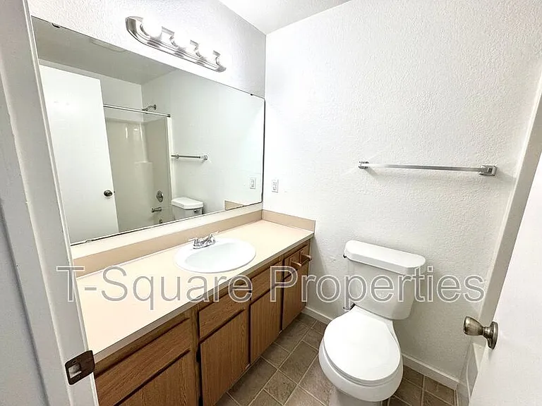 2720 204th St SW #C — Photo 8