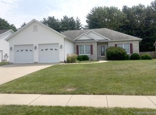 2216 Dubsdread Dr, Springfield, IL 62711