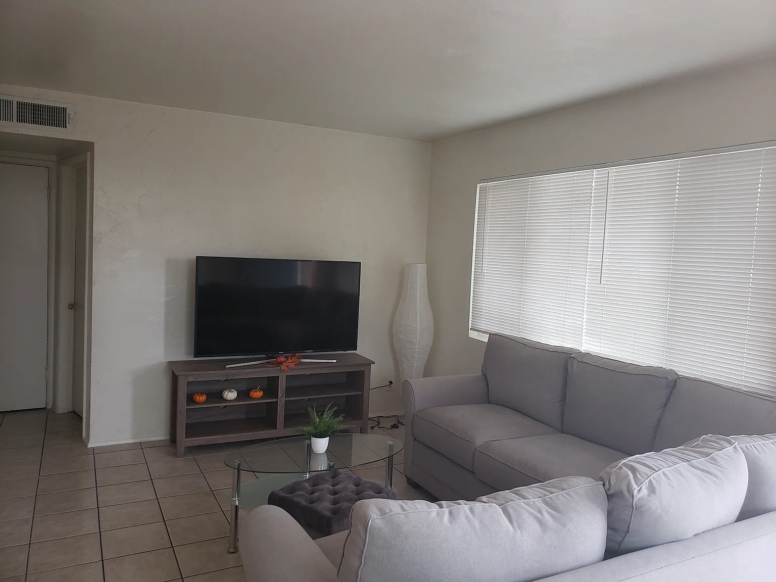 5 bed, 1808 sqft, $1,850 — Photo 4