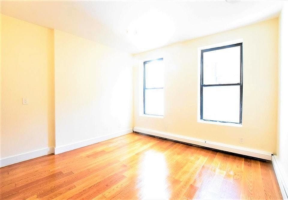 2nd image of 973 Columbus Ave #A