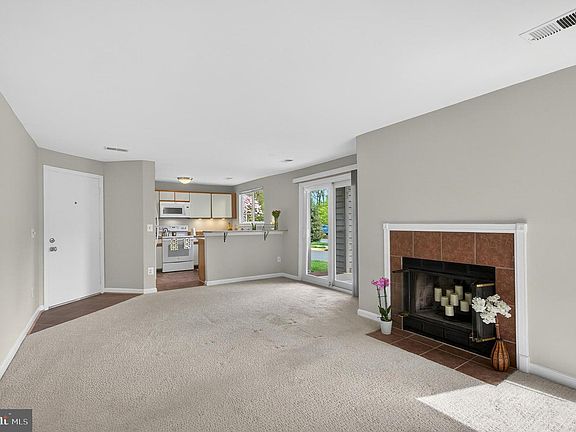 3rd image of 1512 Summerchase Ct