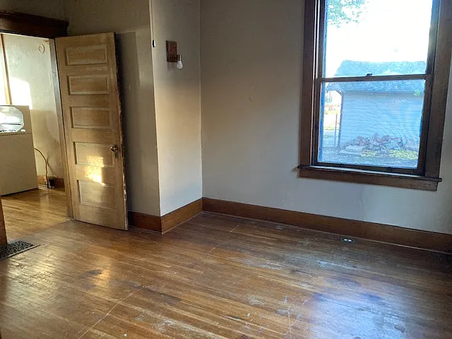 322 W 4th St — Photo 7