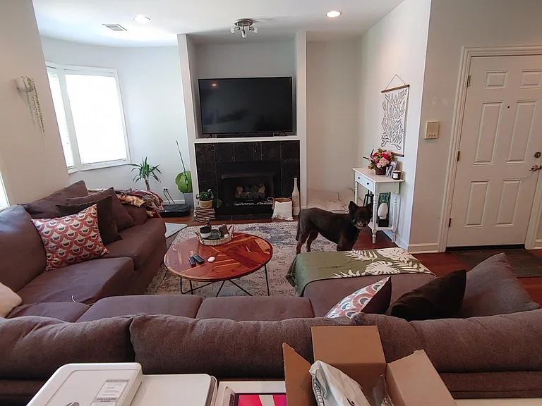 521 N Racine Ave #2 — Photo 4