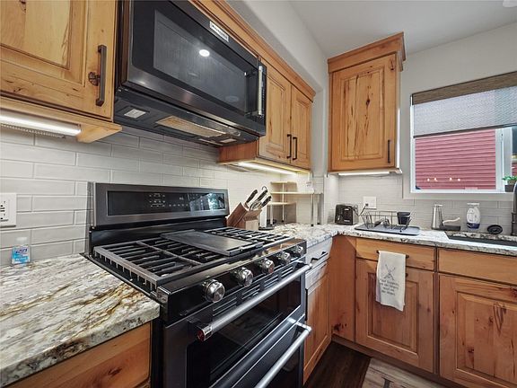 4th image of 67 Fox Hollow Lane UNIT 6B