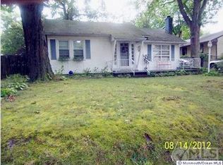 522 N Riverside Dr, Neptune, NJ 07753