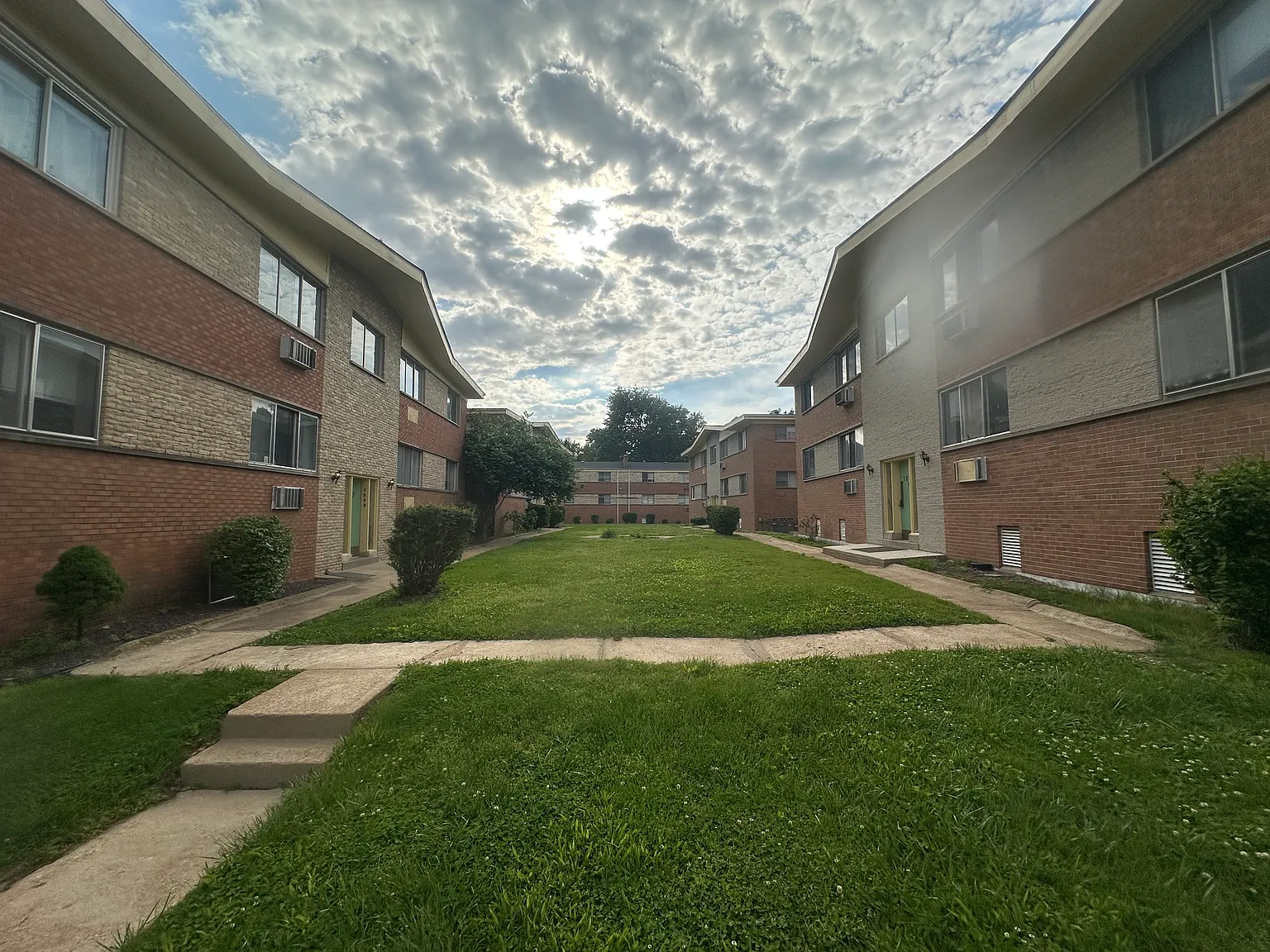 Forest Grove Apartments — Photo 2