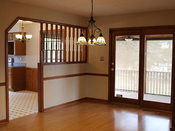 5th image of 4876 Woodhaven Dr