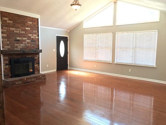 2nd image of 4044 Indian Hills Dr