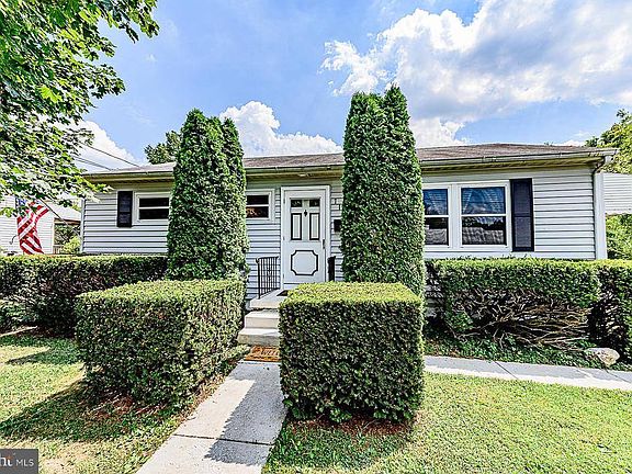 3rd image of 713 Raynor Ave