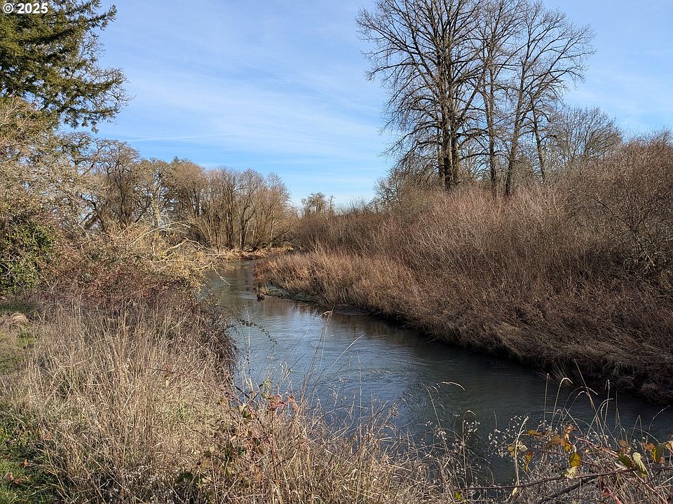 1st image of NE Yamhill St