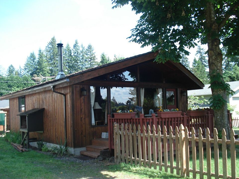 2nd image of 71 NE Boad Haven Rd