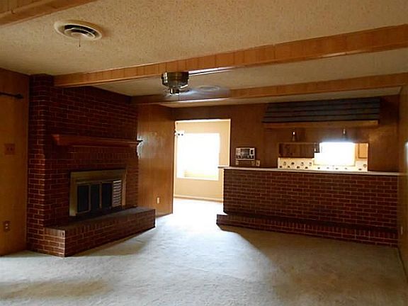 5th image of 11335 Drummond Cir