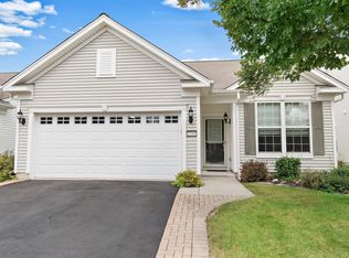 13300 Mockingbird Ct, Huntley, IL 60142