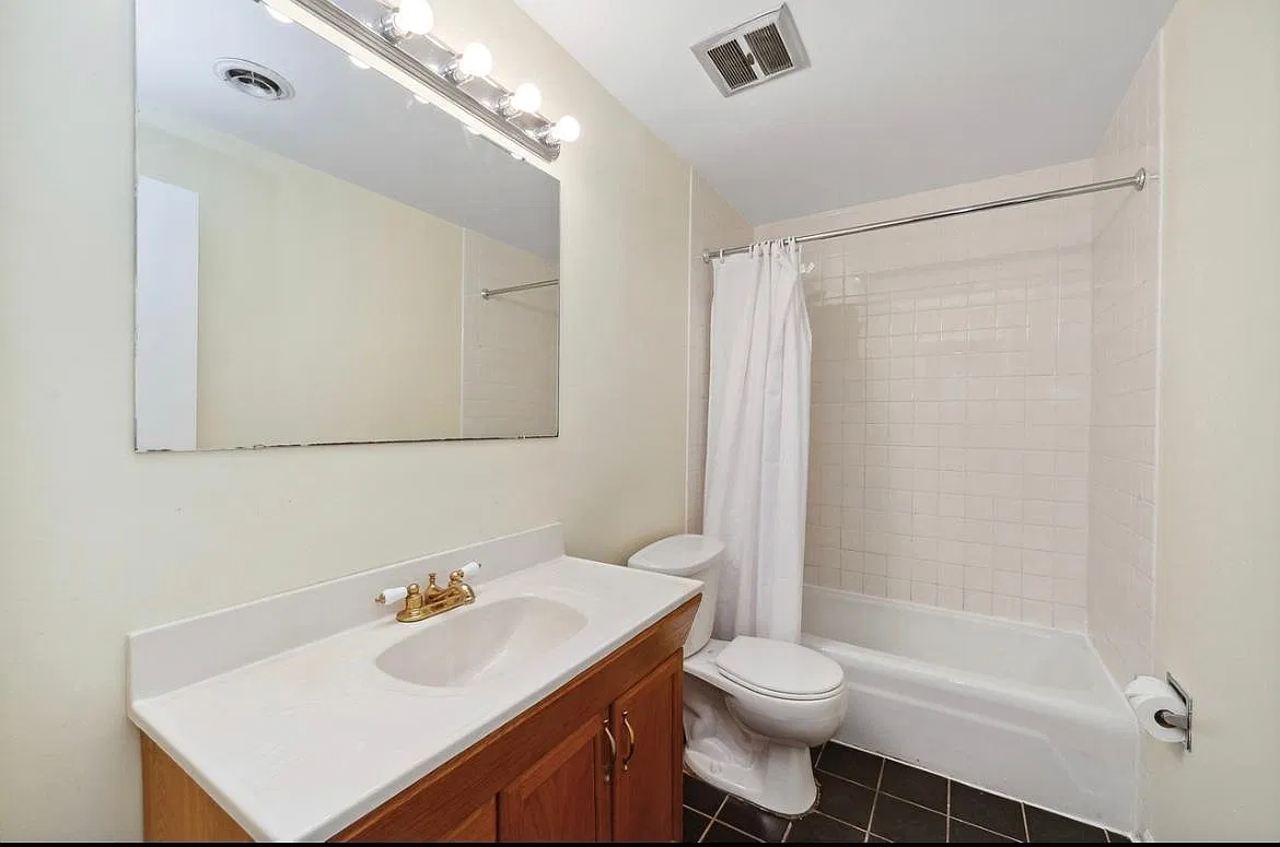 3430 Sorrel Dr — Photo 2