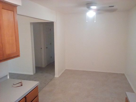 4th image of 218 Cottonwood Dr