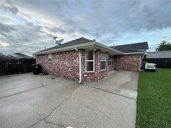 2nd image of 3901 Jacob Dr