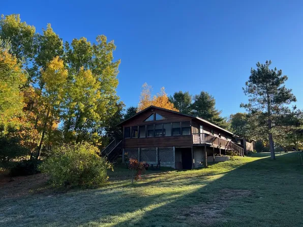 N4631 Glacier Lake Drive, Oxford, WI 53952