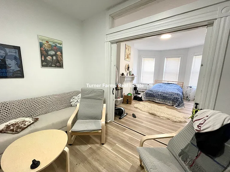 254 Windsor St #2 — Photo 6