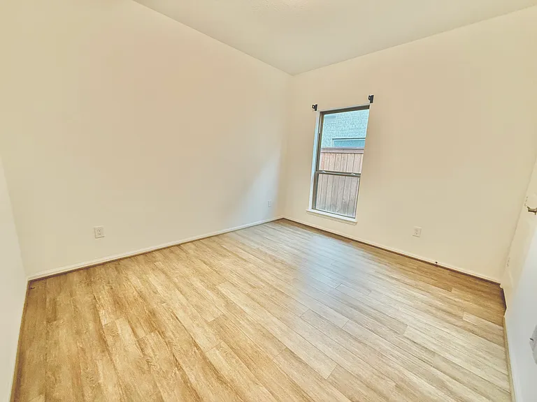 18415 Circle Bar Ranch Ct — Photo 14