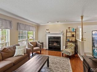 81 Columbus Dr #1001, Franklin Park, NJ 08823