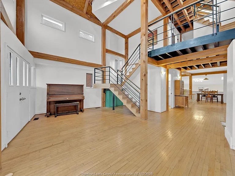 3131 Donnelly St — Photo 6