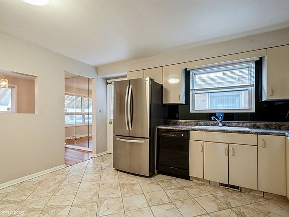 4th image of 9456 Lavergne Ave