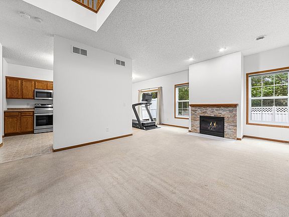 5th image of 7623 Elm Grove Ave