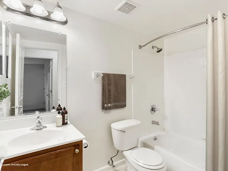 Satyr Hill Apartments — Photo 42